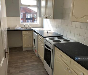 1 bedroom in a house share to rent - Photo 6