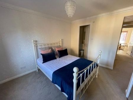 2 bedroom flat to rent - Photo 5