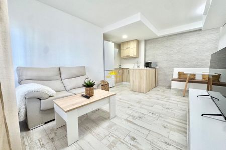 TWO-BEDROOM GROUND-FLOOR APARTMENT – TORREVIEJA - Photo 3
