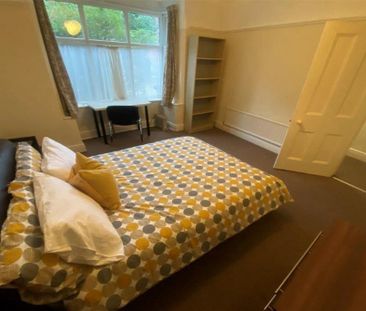 3 bedroom end of terrace house to rent - Photo 6