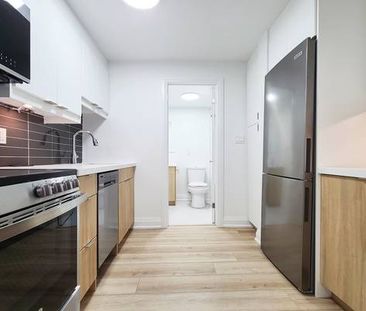 68 Fifteenth ST: Newly renovated studio unit in a small - Photo 1