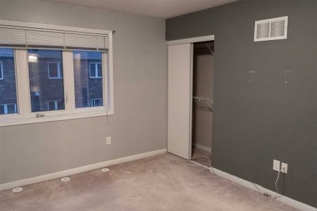 For Lease - 921 Raftis Crescent, Milton, Ontario - Photo 2