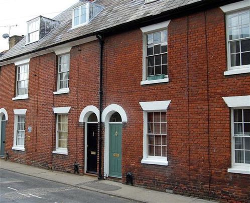 3 bedroom terraced house to rent - Photo 1
