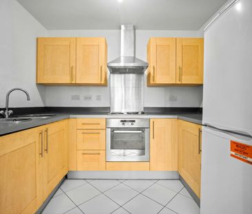 Flat to rent on - Photo 6