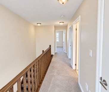 For Lease - 109 Sapphire Way, Thorold, Ontario - Photo 2