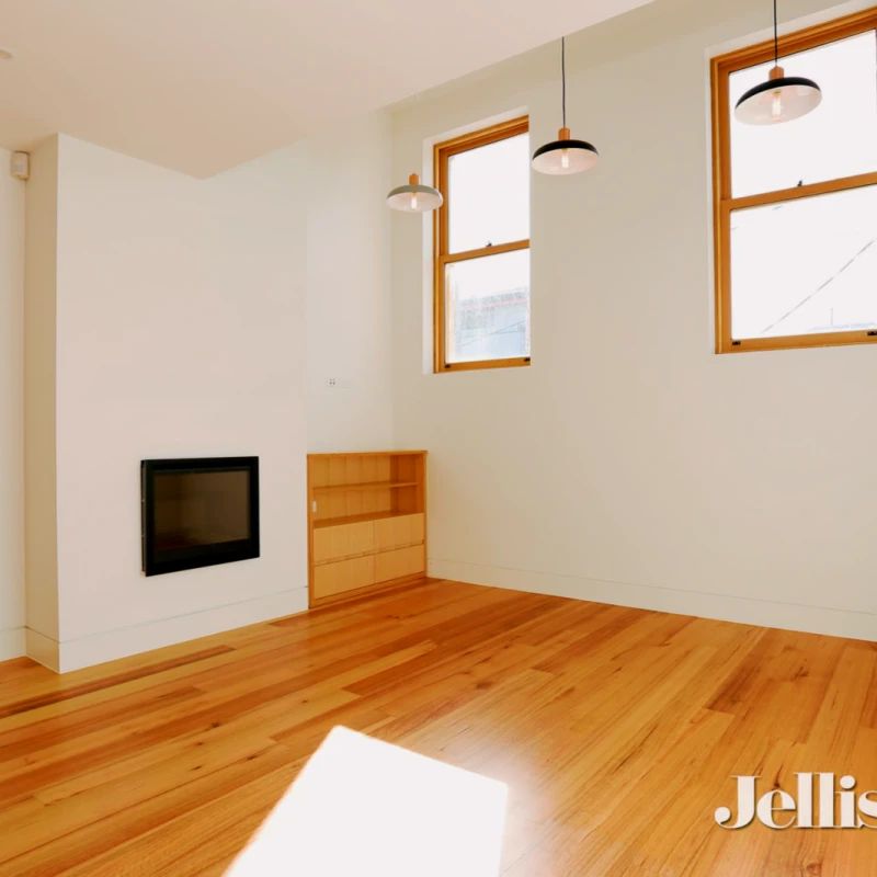 2 Bed, 1 Bath - Photo 1