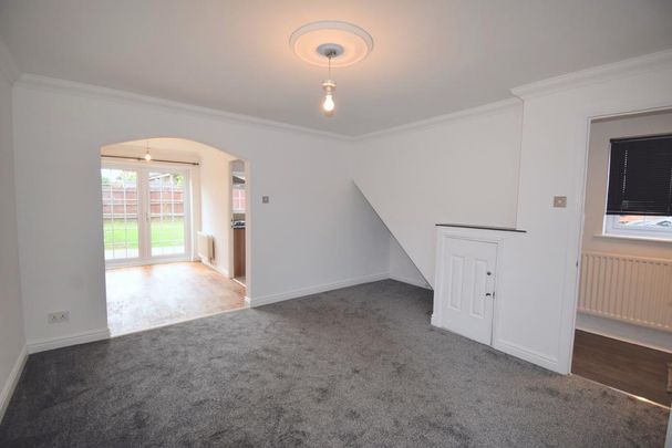 3 bedroom semi-detached house to rent - Photo 1