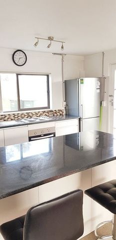 Neat & Tidy 1 Bedroom Unit - Photo 3