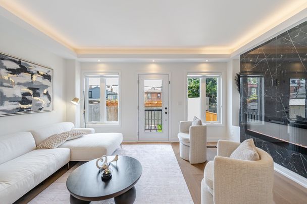 For Lease - 388 Oakwood Avenue Unit# Upper, Toronto, Ontario - Photo 1