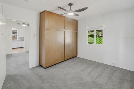Prime Location With Everything at Your Fingertips - Photo 3