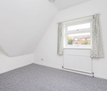 3 bedroom semi-detached house to rent - Photo 4