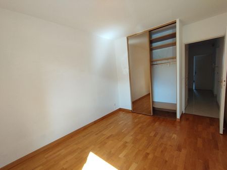 Appartement 4 pièces 107m2 MARSEILLE 9EME 1 861 euros - Photo 3