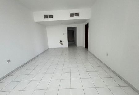 Central AC / Abu Shagara / Balcony / 3 bedrooms an - Photo 3