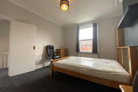 Regent Terrace, - Photo 3