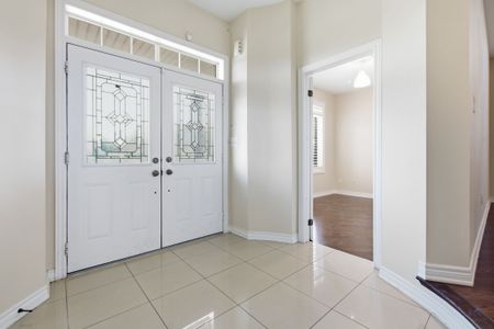 For Lease - 4713 Thomas Alton Boulevard, Burlington, Ontario - Photo 4