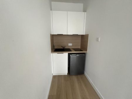 Location Appartement 1 pièce 24m² NANTES 44200 - Photo 3