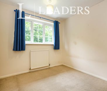 3 bedroom house to rent Miller Hill, Northampton, Northamptonshire,... - Photo 2