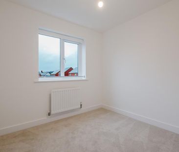 3 bedroom semi-detached house to rent - Photo 6