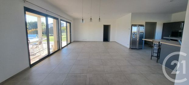 Location Maison 5 pièces 155m² MONCLAR DE QUERCY 82230 - Photo 1