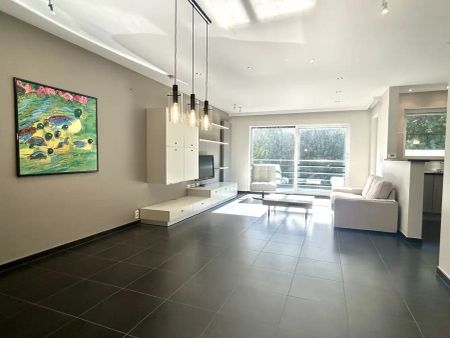 Modern appartement met 2 slaapkamers en garagebox te Leuven - Photo 3