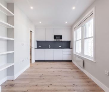 Flat to rent - Photo 1