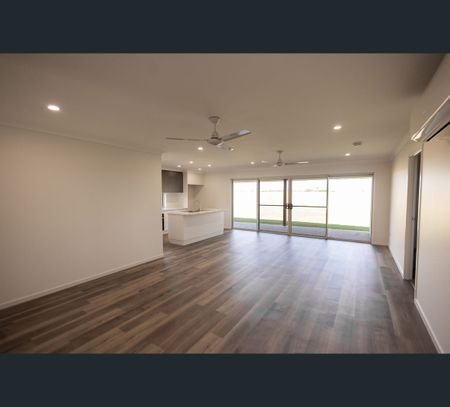 14 Leomatteo Crescent, Kalkie, Qld 4670 - Photo 4
