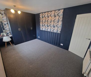 2 bedroom semi-detached house to rent - Photo 3