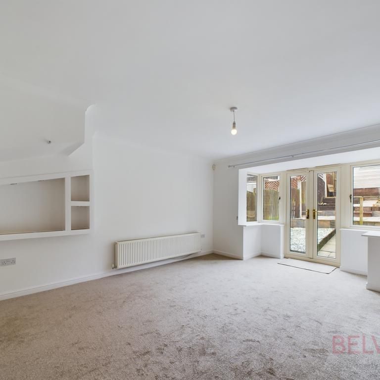 3 bedroom terraced house to rent - Photo 1