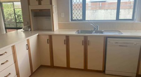 On The Flat in Orewa - Photo 4