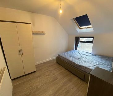 2 bedroom ground floor flat to rent - Photo 4