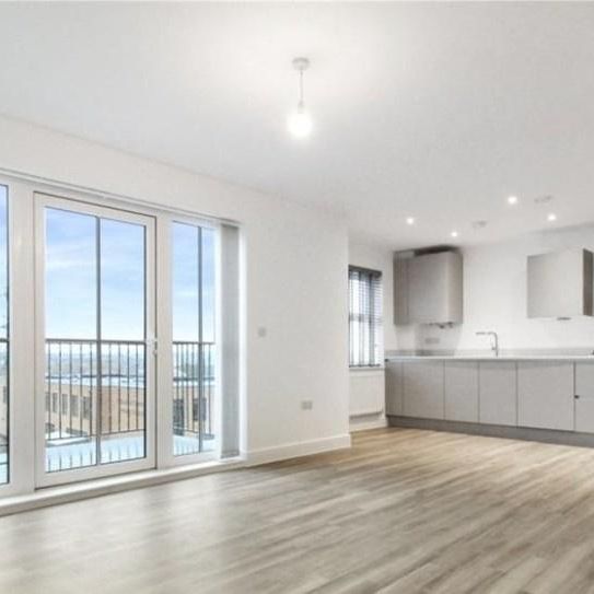 2 bedroom penthouse to rent - Photo 1