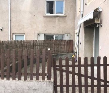 LOCATION APPARTEMENT LONGEVILLE LES ST AVOLD F2 EN RDJ PLACE DE PAR... - Photo 2