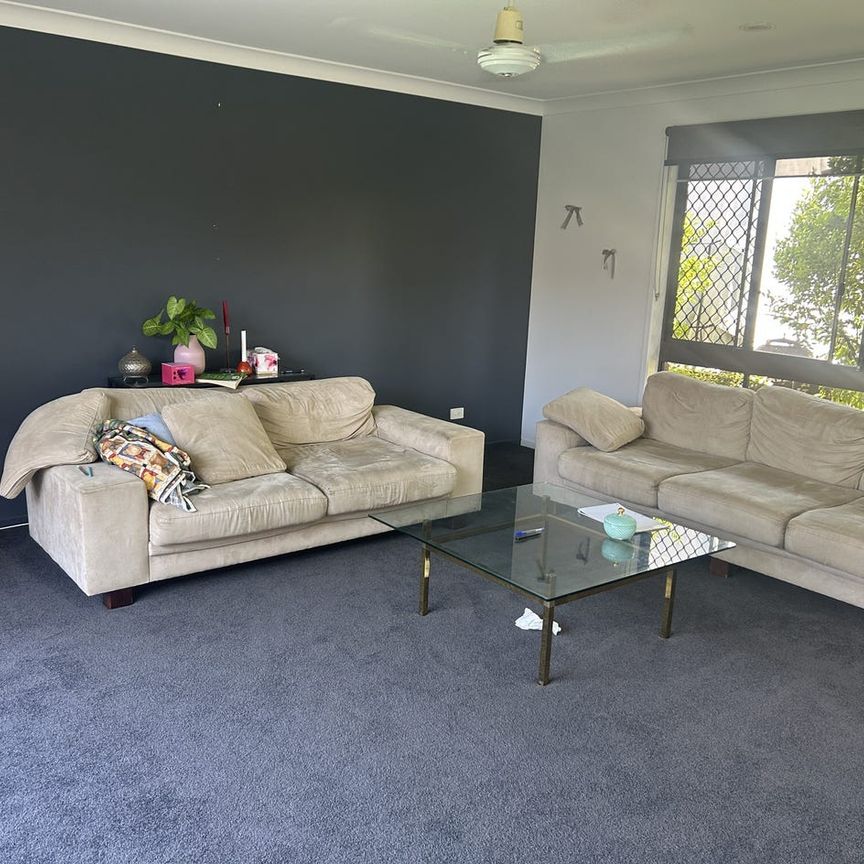 Spacious 4-Bedroom Family Home with Pool in Wishart - Photo 1