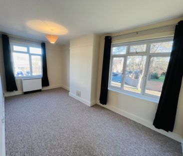 Bath Road, Maidenhead - Photo 2