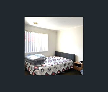 Beautifully Appointed 3-Bedroom Home in Prime Manor Lakes Location! - Photo 1