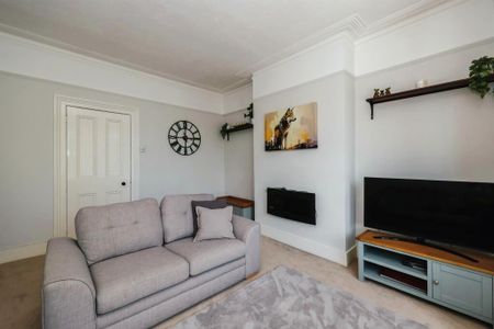 Beresford Road, Portsmouth - Photo 2