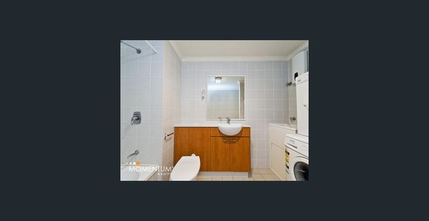 Move-In Ready City Apartment with Easy Access to Transport - Photo 1