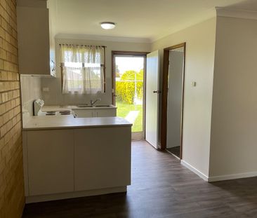 2 / 4 Burilla Street - Photo 3