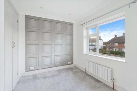 Partridge Mead, Banstead, SM7 - Photo 5