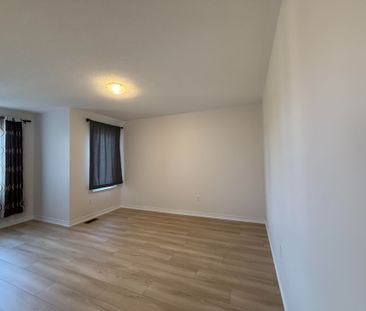 For Lease - 47 Mynden Way, Newmarket, Ontario - Photo 6