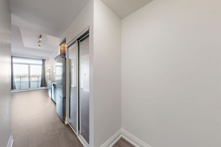 For Lease - 7900 Bathurst Street Unit# 528, Vaughan, Ontario - Photo 2