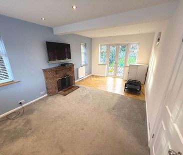 Radstock Lane, Reading, RG6 - Photo 2