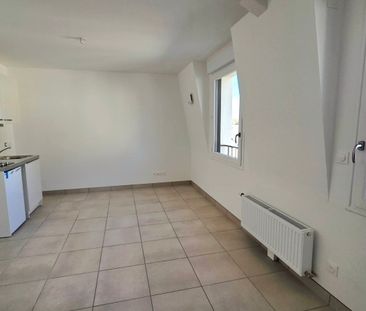 Location Appartement 1 Pièce 28 m² - Photo 2