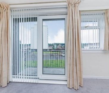 2 Bed Maisonette, Cruachan Road, G73 - Photo 3