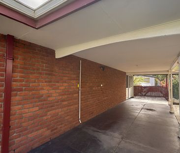 For Lease – 3 Bedroom Home in the Heart of Warwick - Photo 5