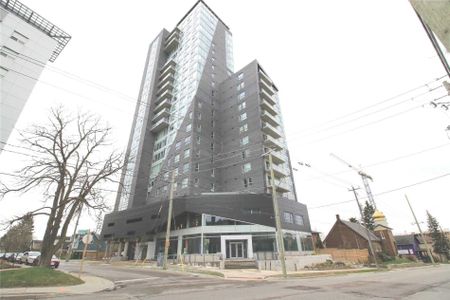 For Lease - 158 King Street, Waterloo, Ontario - Photo 4
