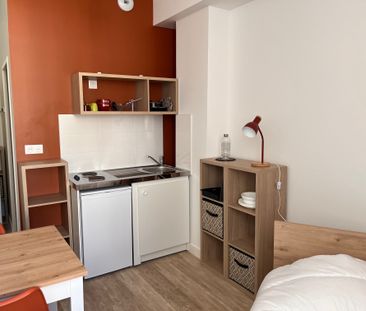 Location Appartement 1 pièce 13m² RUELLE SUR TOUVRE 16600 - Photo 2