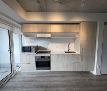 For Lease - 8 Hillsdale Avenue Unit# 826, Toronto, Ontario - Photo 5
