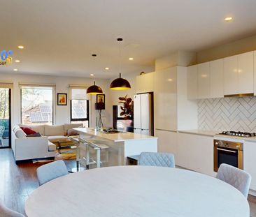 More Space Than You Expect in the Heart of Yarraville - Photo 2