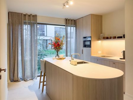 Prachtige en erg ruime nieuwbouwwoning, erg goed gelegen in het schitterend en private project Kalvekeet van "Compagnie het Zoute" - Photo 3